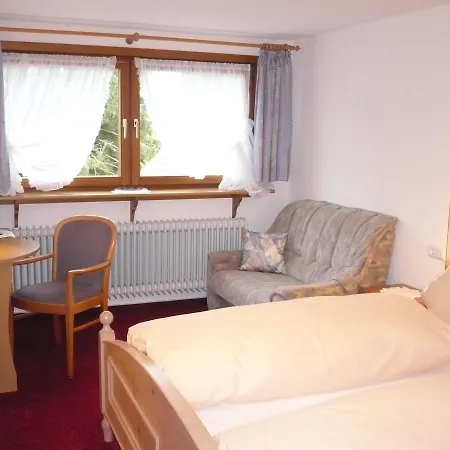 Hohengasthof Lowen - Escheck